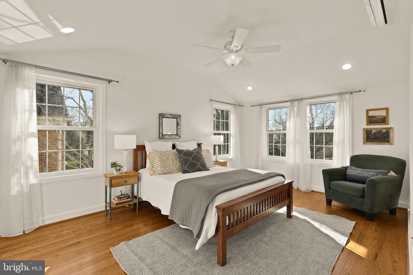 5705 MACARTHUR BLVD NW, WASHINGTON, District Of Columbia 20016, 5 Bedrooms Bedrooms, ,2 BathroomsBathrooms,Residential,For sale,5705 MACARTHUR BLVD NW,DCDC2241342 MLS # DCDC2241342