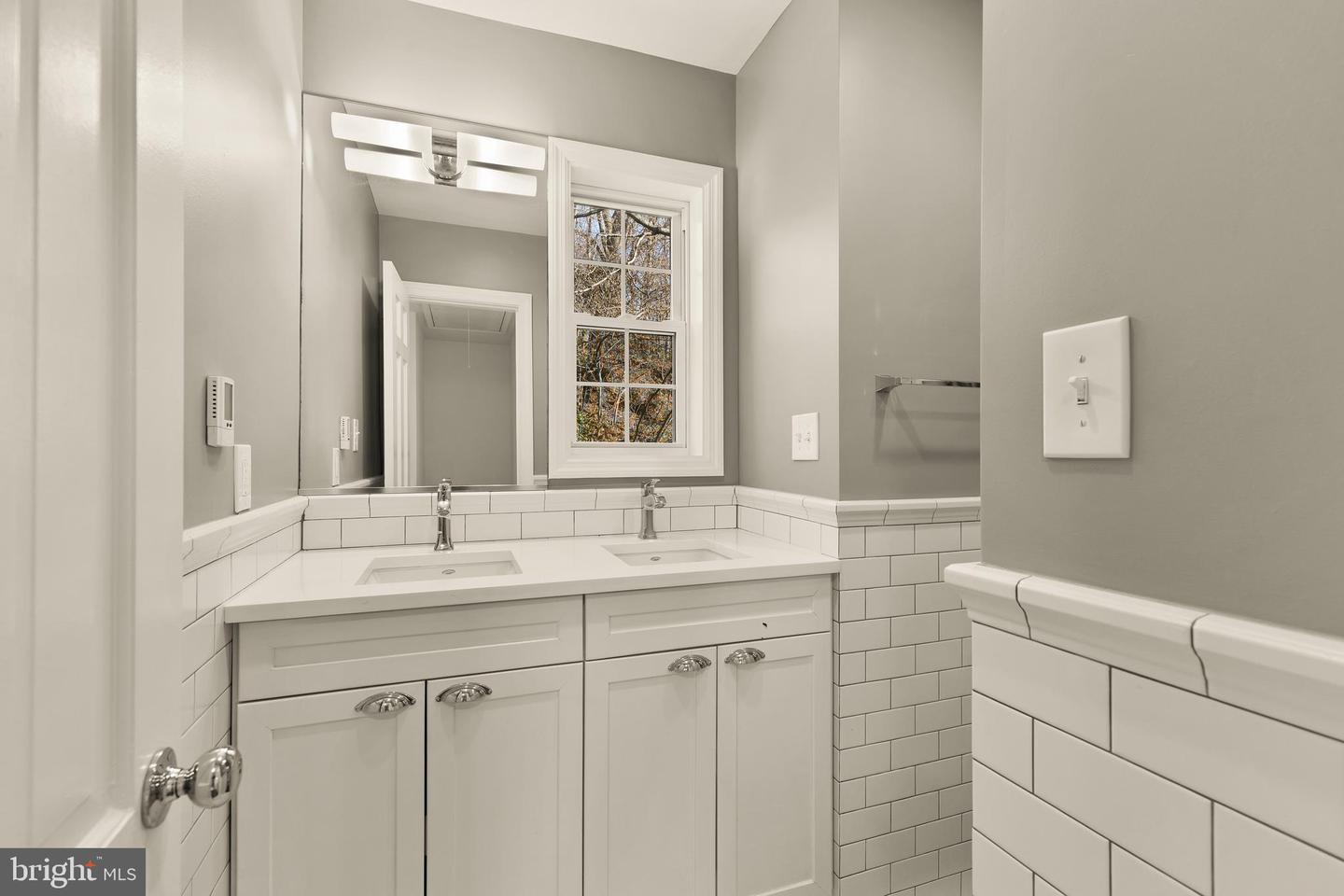 5705 MACARTHUR BLVD NW, WASHINGTON, District Of Columbia 20016, 5 Bedrooms Bedrooms, ,2 BathroomsBathrooms,Residential,For sale,5705 MACARTHUR BLVD NW,DCDC2241342 MLS # DCDC2241342