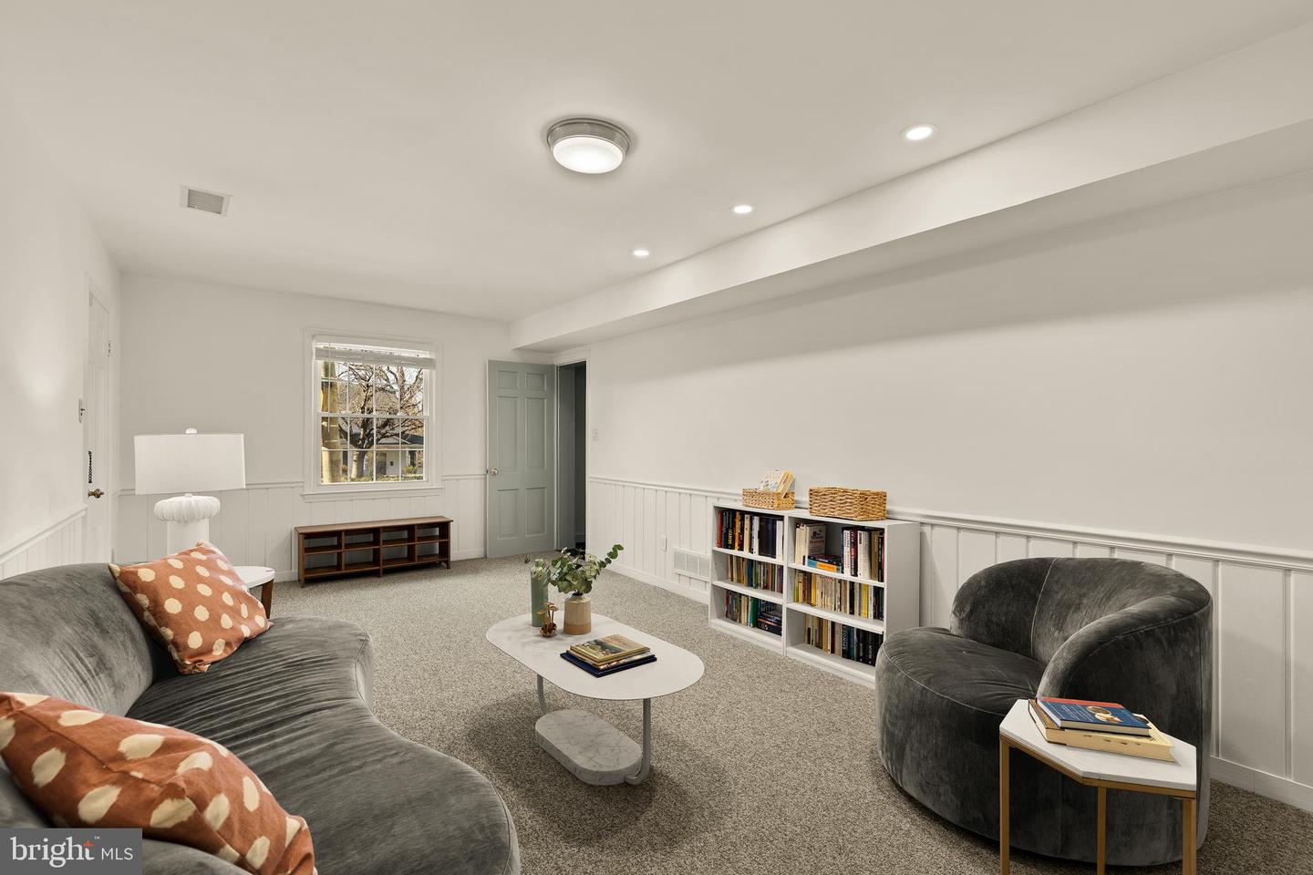 5705 MACARTHUR BLVD NW, WASHINGTON, District Of Columbia 20016, 5 Bedrooms Bedrooms, ,2 BathroomsBathrooms,Residential,For sale,5705 MACARTHUR BLVD NW,DCDC2241342 MLS # DCDC2241342