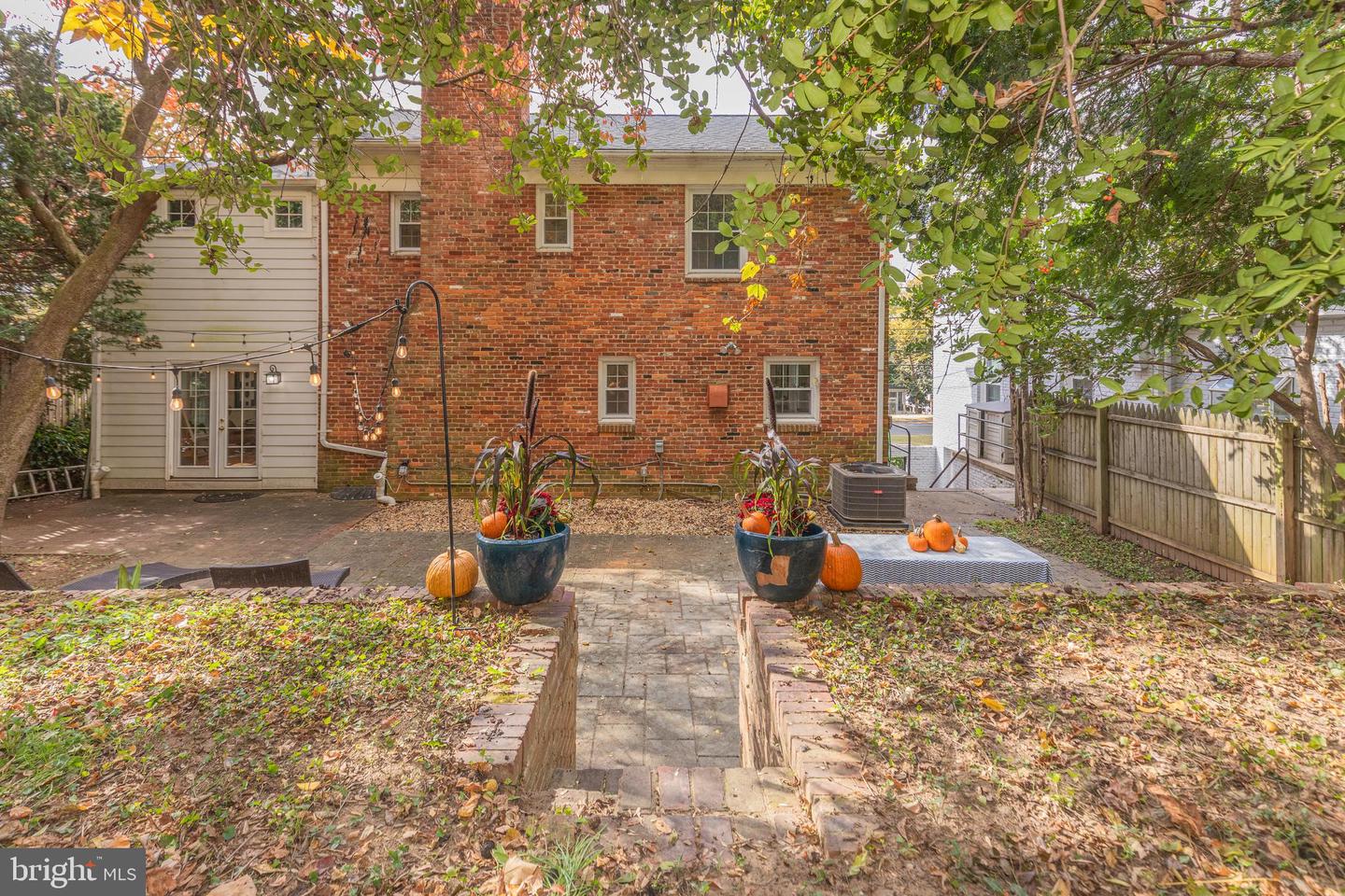 5705 MACARTHUR BLVD NW, WASHINGTON, District Of Columbia 20016, 5 Bedrooms Bedrooms, ,2 BathroomsBathrooms,Residential,For sale,5705 MACARTHUR BLVD NW,DCDC2241342 MLS # DCDC2241342