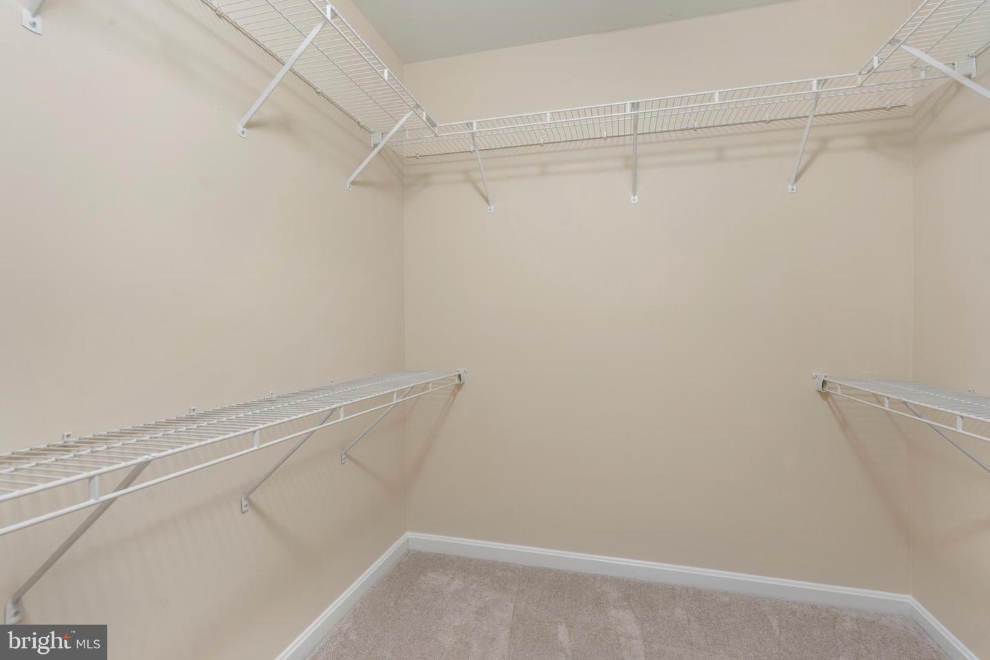 546 KALMIA SQ NE, LEESBURG, Virginia 20176, 3 Bedrooms Bedrooms, ,2 BathroomsBathrooms,Residential,For sale,546 KALMIA SQ NE,VALO2113956 MLS # VALO2113956