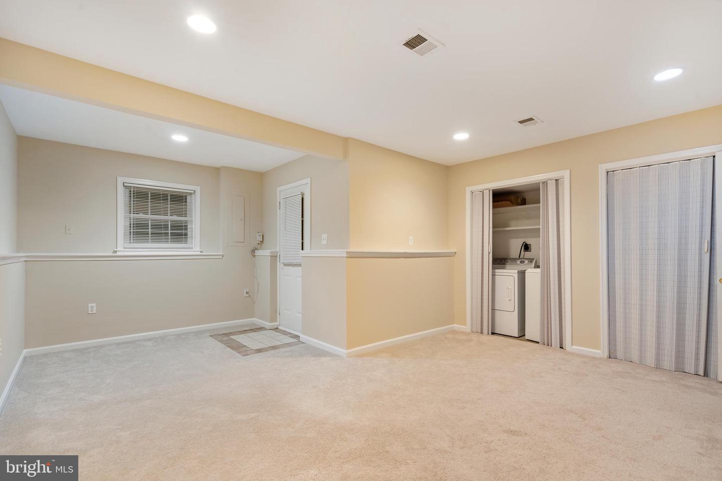 546 KALMIA SQ NE, LEESBURG, Virginia 20176, 3 Bedrooms Bedrooms, ,2 BathroomsBathrooms,Residential,For sale,546 KALMIA SQ NE,VALO2113956 MLS # VALO2113956