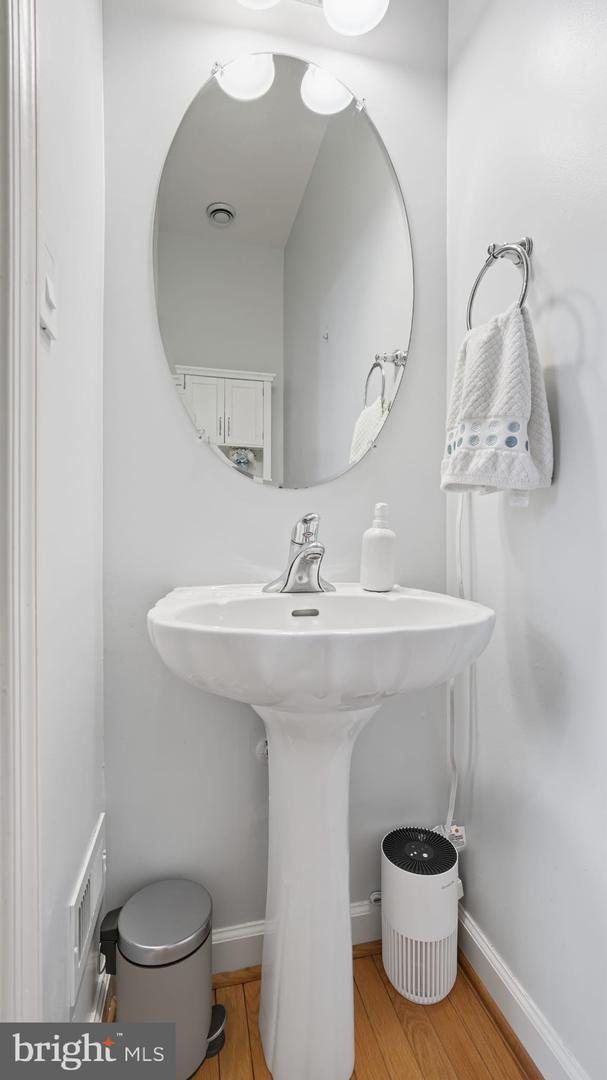 795 COL EDMONDS CT, WARRENTON, Virginia 20186, 3 Bedrooms Bedrooms, ,2 BathroomsBathrooms,Residential,For sale,795 COL EDMONDS CT,VAFQ2020134 MLS # VAFQ2020134