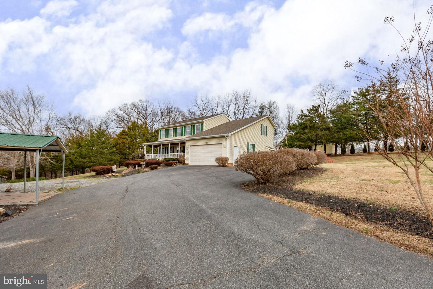 546 PALOMINO DR, LOUISA, Virginia 23093, 4 Bedrooms Bedrooms, 10 Rooms Rooms,2 BathroomsBathrooms,Residential,For sale,546 PALOMINO DR,VALA2009148 MLS # VALA2009148