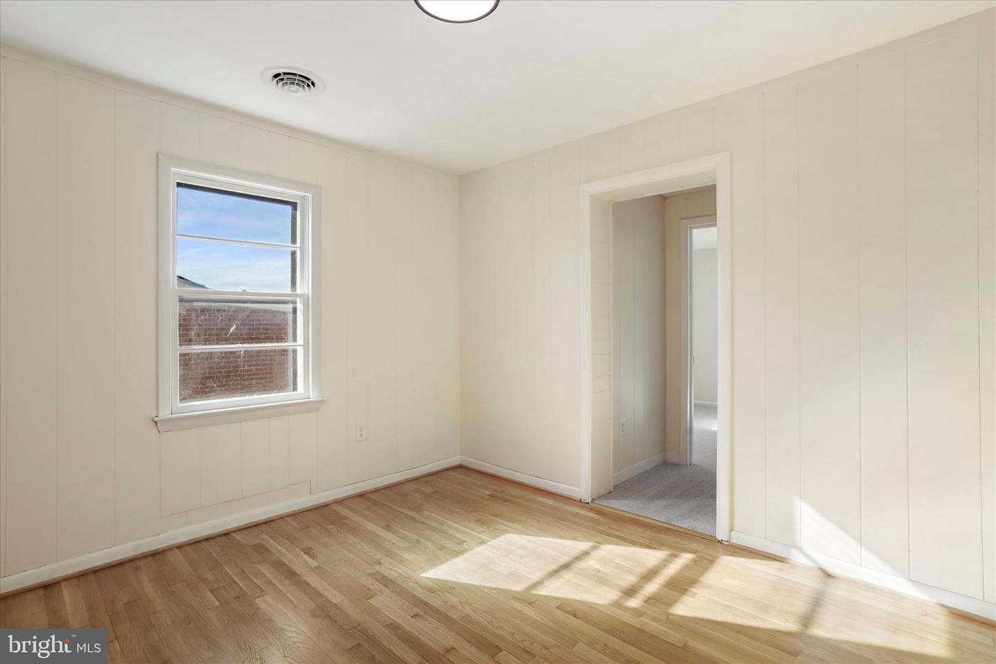 373 WALTON ST, STRASBURG, Virginia 22657, 3 Bedrooms Bedrooms, ,1 BathroomBathrooms,Residential,For sale,373 WALTON ST,VASH2013370 MLS # VASH2013370