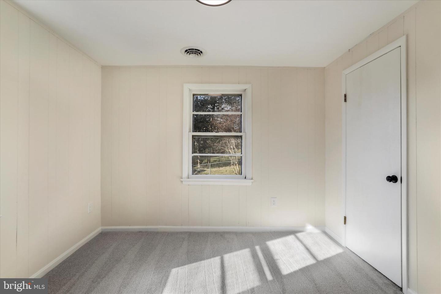 373 WALTON ST, STRASBURG, Virginia 22657, 3 Bedrooms Bedrooms, ,1 BathroomBathrooms,Residential,For sale,373 WALTON ST,VASH2013370 MLS # VASH2013370