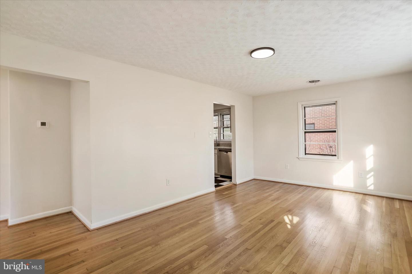 373 WALTON ST, STRASBURG, Virginia 22657, 3 Bedrooms Bedrooms, ,1 BathroomBathrooms,Residential,For sale,373 WALTON ST,VASH2013370 MLS # VASH2013370