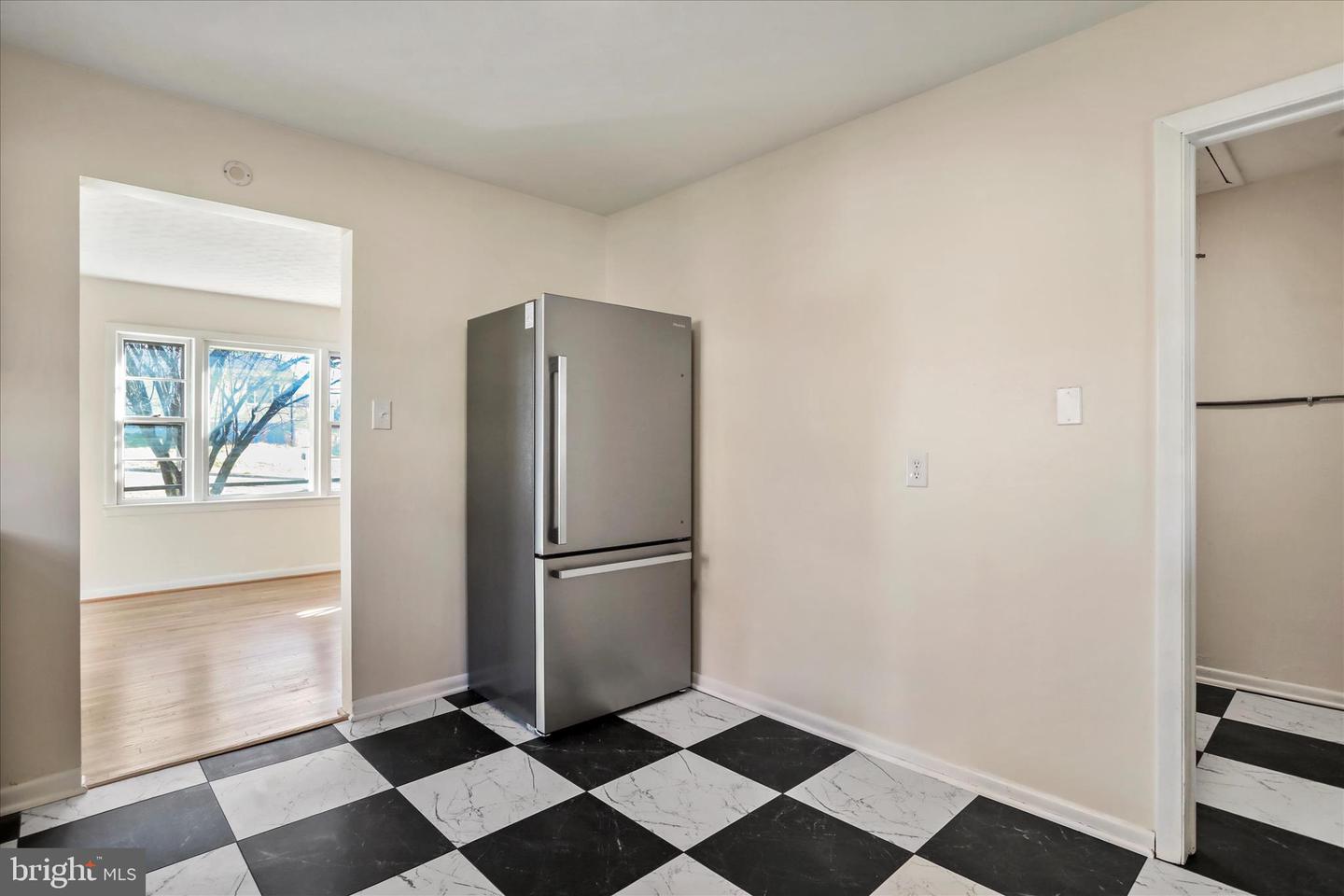 373 WALTON ST, STRASBURG, Virginia 22657, 3 Bedrooms Bedrooms, ,1 BathroomBathrooms,Residential,For sale,373 WALTON ST,VASH2013370 MLS # VASH2013370