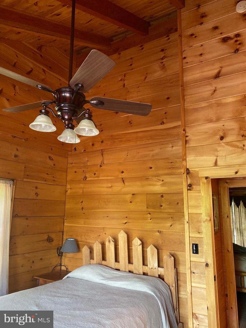 550 CROSS MOUNTAIN RD, LURAY, Virginia 22835, 3 Bedrooms Bedrooms, ,2 BathroomsBathrooms,Residential,For sale,550 CROSS MOUNTAIN RD,VAPA2005886 MLS # VAPA2005886