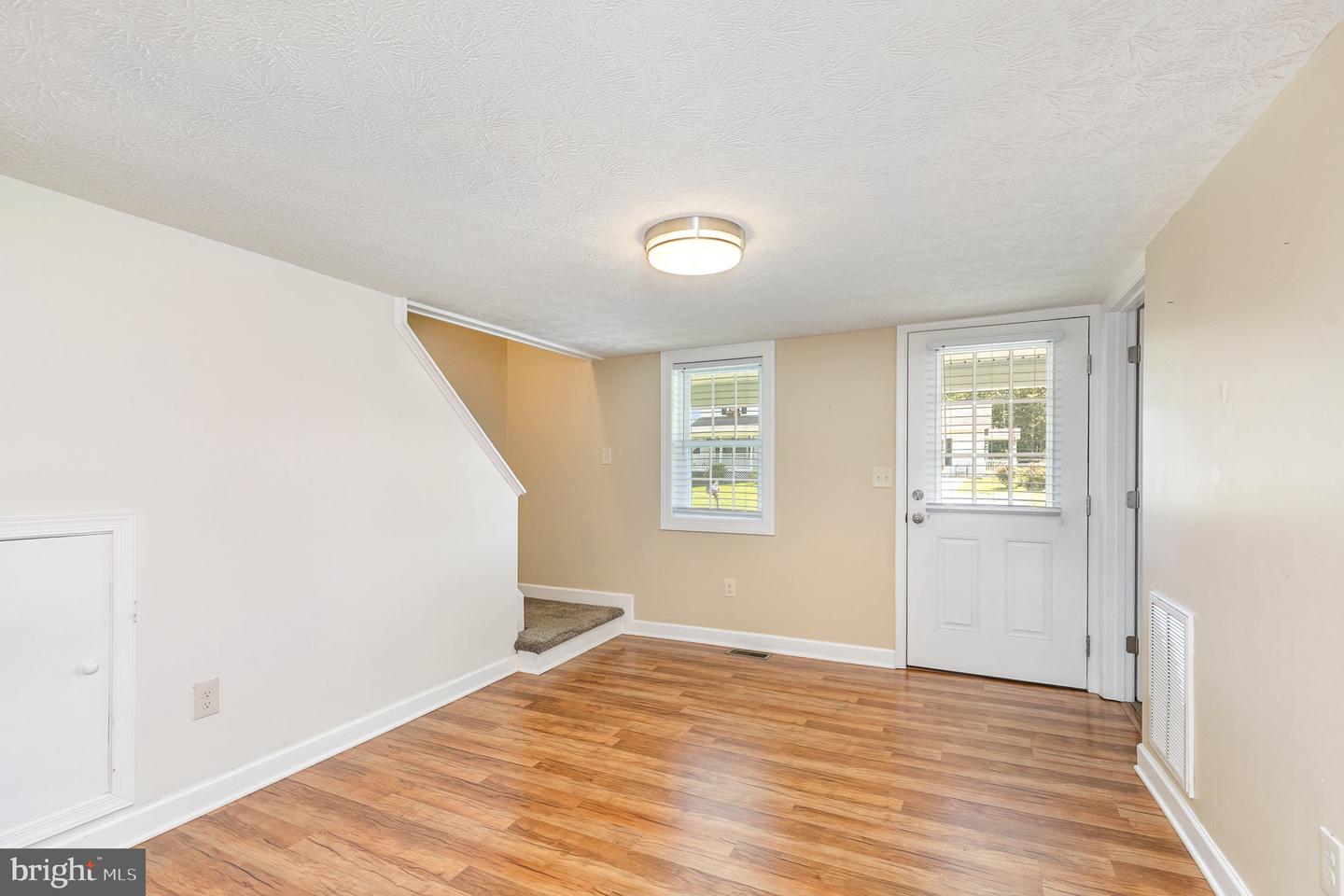 406 SIXTH ST, LURAY, Virginia 22835, 3 Bedrooms Bedrooms, ,1 BathroomBathrooms,Residential,For sale,406 SIXTH ST,VAPA2005892 MLS # VAPA2005892