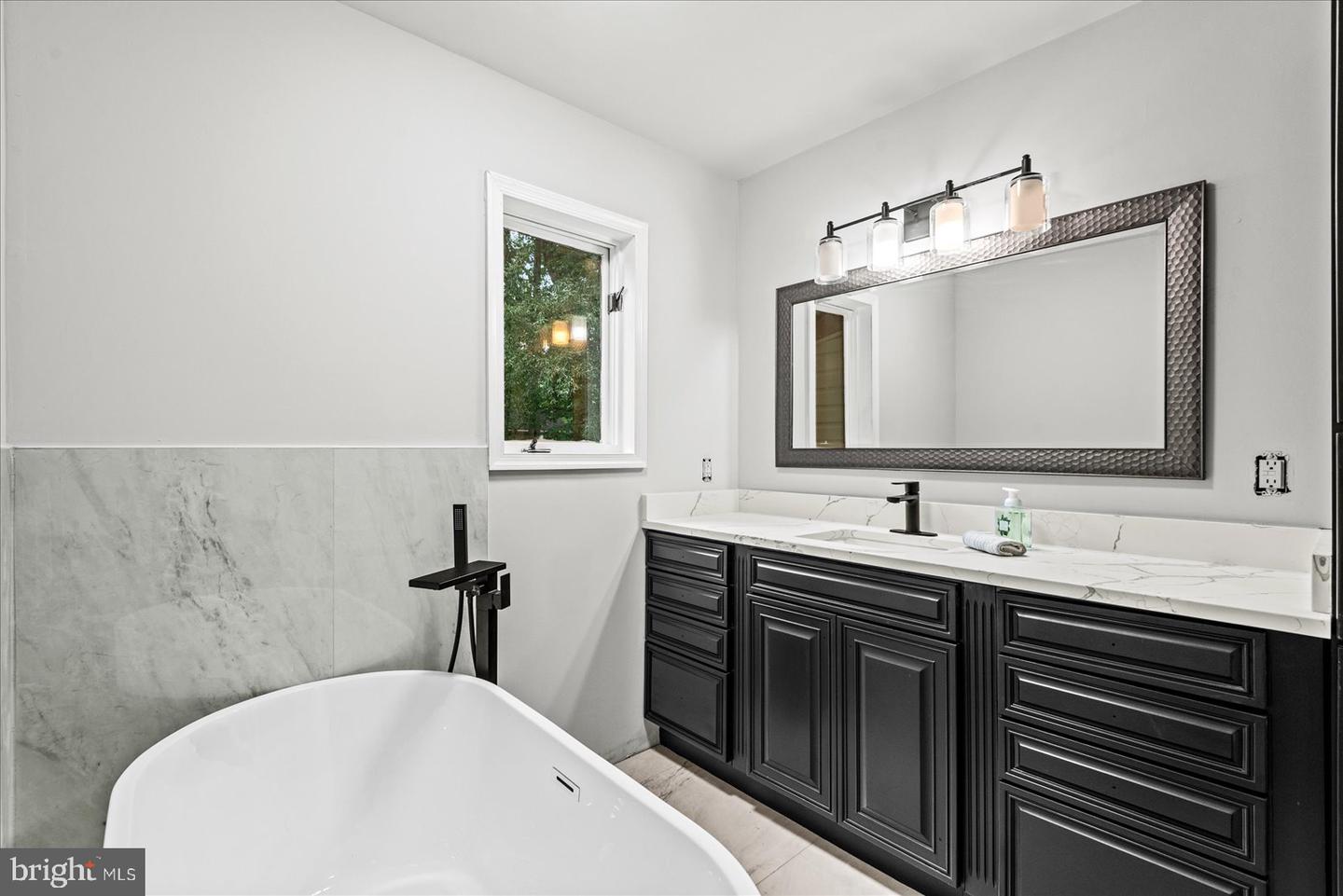 370 LAND OR DR, RUTHER GLEN, Virginia 22546, 4 Bedrooms Bedrooms, ,4 BathroomsBathrooms,Residential,For sale,370 LAND OR DR,VACV2009408 MLS # VACV2009408