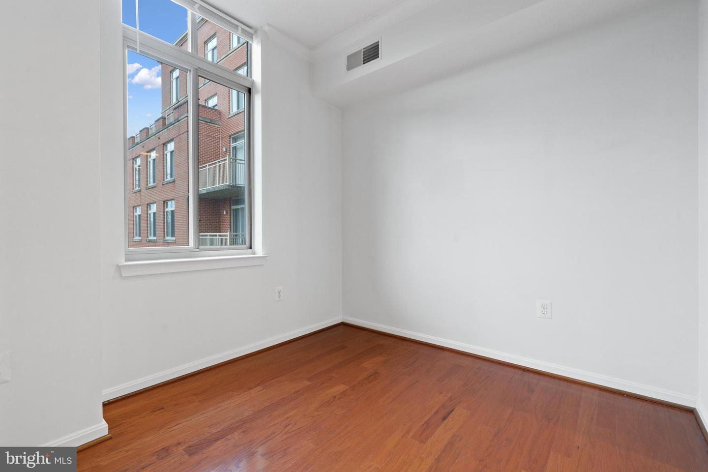 4480 MARKET COMMONS DR #505, FAIRFAX, Virginia 22033, 1 Bedroom Bedrooms, ,1 BathroomBathrooms,Residential,For sale,4480 MARKET COMMONS DR #505,VAFX2285788 MLS # VAFX2285788