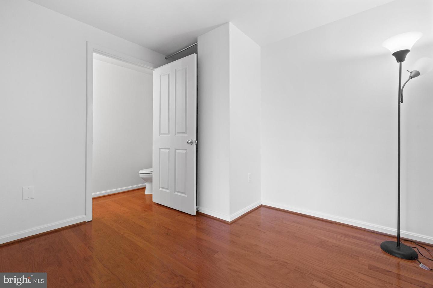 4480 MARKET COMMONS DR #505, FAIRFAX, Virginia 22033, 1 Bedroom Bedrooms, ,1 BathroomBathrooms,Residential,For sale,4480 MARKET COMMONS DR #505,VAFX2285788 MLS # VAFX2285788