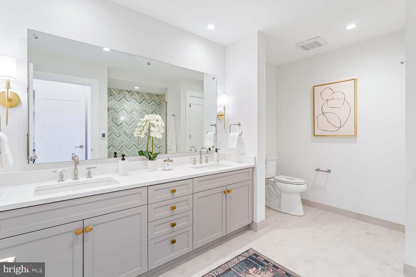 6718 LOWELL AVE #PH 906, MCLEAN, Virginia 22101, 2 Bedrooms Bedrooms, ,2 BathroomsBathrooms,Residential,For sale,6718 LOWELL AVE #PH 906,VAFX2285790 MLS # VAFX2285790