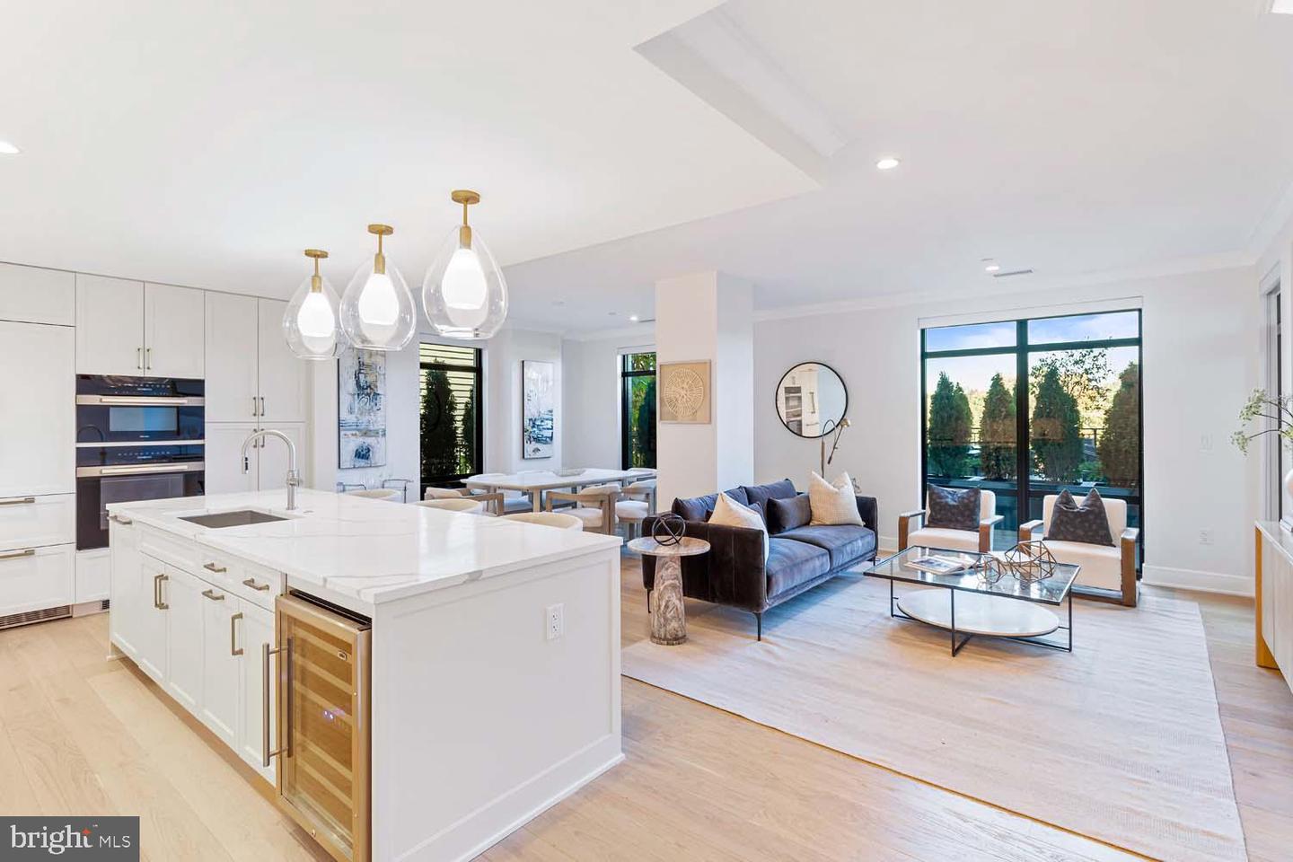 6718 LOWELL AVE #PH 906, MCLEAN, Virginia 22101, 2 Bedrooms Bedrooms, ,2 BathroomsBathrooms,Residential,For sale,6718 LOWELL AVE #PH 906,VAFX2285790 MLS # VAFX2285790