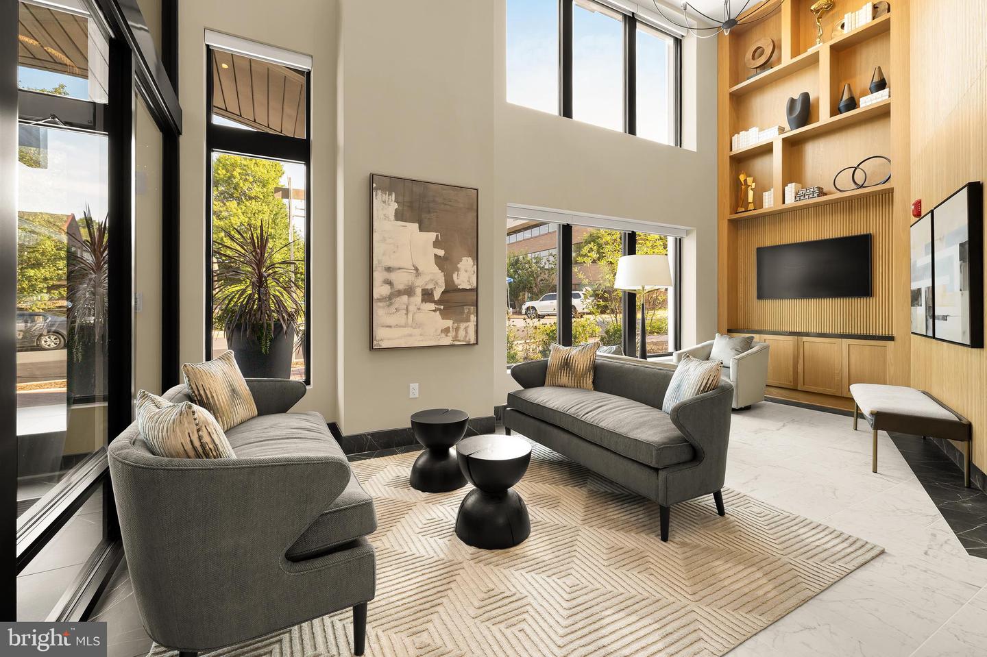 6718 LOWELL AVE #PH 906, MCLEAN, Virginia 22101, 2 Bedrooms Bedrooms, ,2 BathroomsBathrooms,Residential,For sale,6718 LOWELL AVE #PH 906,VAFX2285790 MLS # VAFX2285790