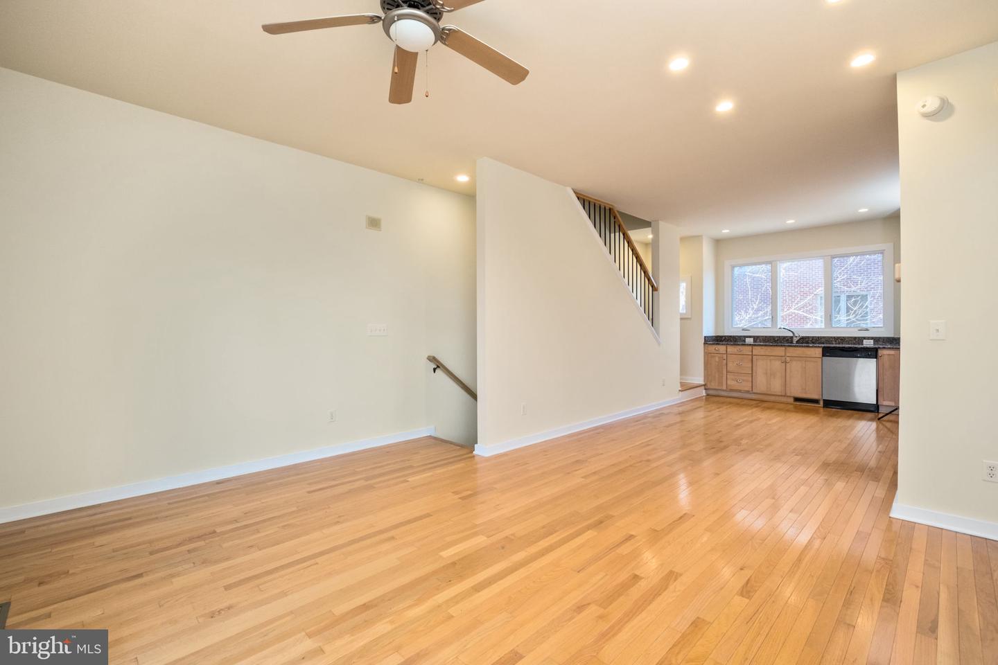 1013 LINDEN AVE #H, CHARLOTTESVILLE, Virginia 22902, 1 Bedroom Bedrooms, ,1 BathroomBathrooms,Residential,For sale,1013 LINDEN AVE #H,VACO2000210 MLS # VACO2000210 1013 LINDEN AVE #H, CHARLOTTESVILLE, Virginia 22902, 1 Bedroom Bedrooms, ,1 BathroomBathrooms,Residential,For sale,1013 LINDEN AVE #H,VACO2000210 MLS # VACO2000210