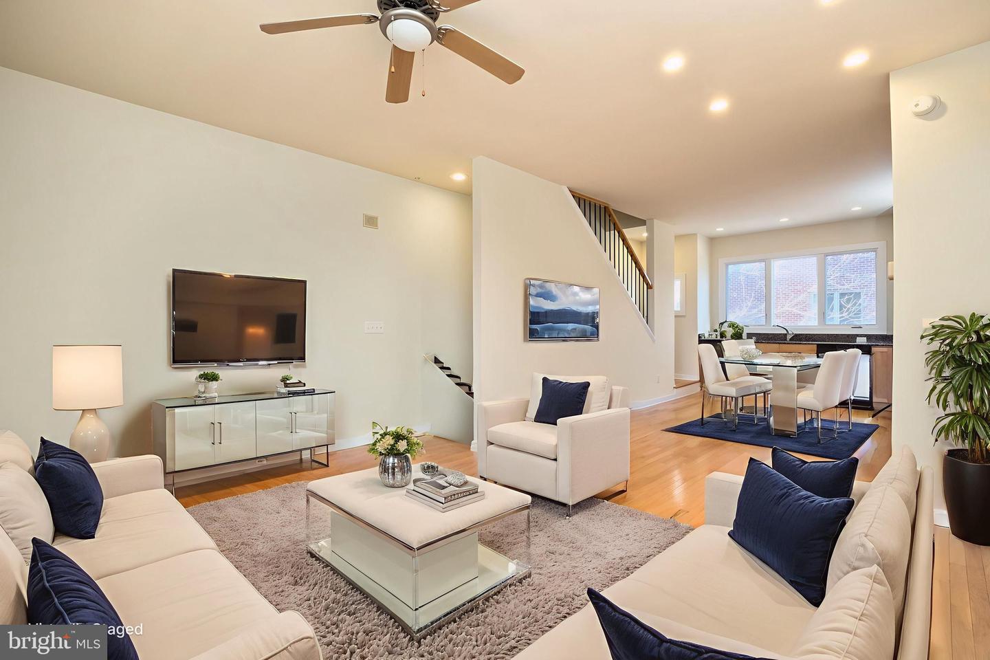 1013 LINDEN AVE #H, CHARLOTTESVILLE, Virginia 22902, 1 Bedroom Bedrooms, ,1 BathroomBathrooms,Residential,For sale,1013 LINDEN AVE #H,VACO2000210 MLS # VACO2000210 1013 LINDEN AVE #H, CHARLOTTESVILLE, Virginia 22902, 1 Bedroom Bedrooms, ,1 BathroomBathrooms,Residential,For sale,1013 LINDEN AVE #H,VACO2000210 MLS # VACO2000210