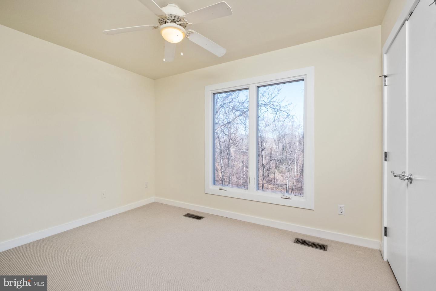 1013 LINDEN AVE #H, CHARLOTTESVILLE, Virginia 22902, 1 Bedroom Bedrooms, ,1 BathroomBathrooms,Residential,For sale,1013 LINDEN AVE #H,VACO2000210 MLS # VACO2000210 1013 LINDEN AVE #H, CHARLOTTESVILLE, Virginia 22902, 1 Bedroom Bedrooms, ,1 BathroomBathrooms,Residential,For sale,1013 LINDEN AVE #H,VACO2000210 MLS # VACO2000210