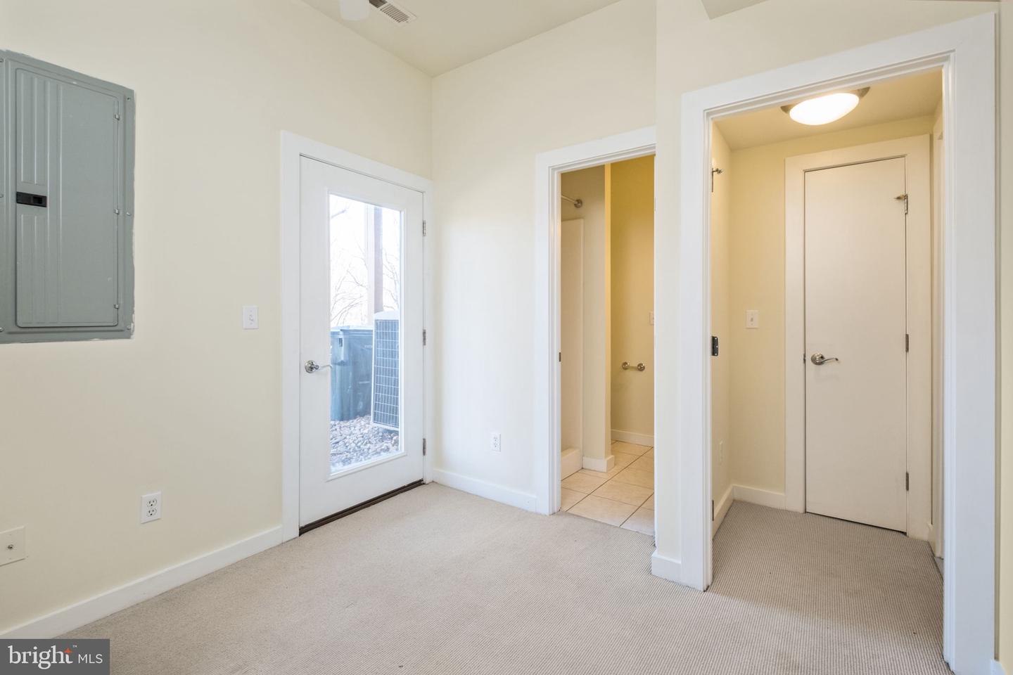 1013 LINDEN AVE #H, CHARLOTTESVILLE, Virginia 22902, 1 Bedroom Bedrooms, ,1 BathroomBathrooms,Residential,For sale,1013 LINDEN AVE #H,VACO2000210 MLS # VACO2000210 1013 LINDEN AVE #H, CHARLOTTESVILLE, Virginia 22902, 1 Bedroom Bedrooms, ,1 BathroomBathrooms,Residential,For sale,1013 LINDEN AVE #H,VACO2000210 MLS # VACO2000210