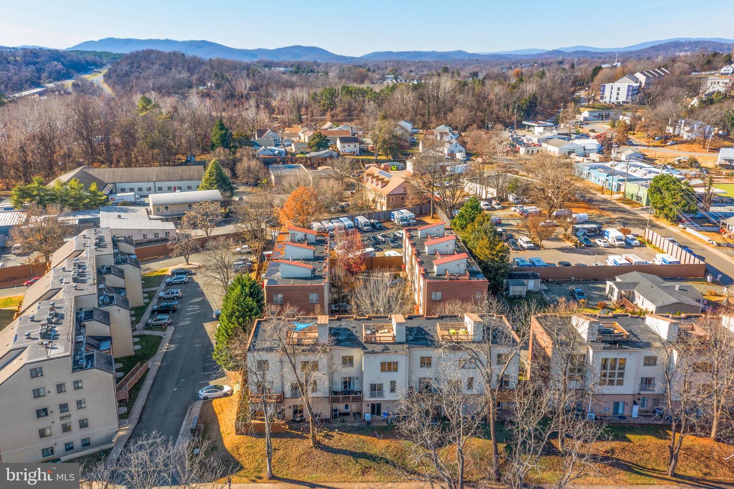 1013 LINDEN AVE #H, CHARLOTTESVILLE, Virginia 22902, 1 Bedroom Bedrooms, ,1 BathroomBathrooms,Residential,For sale,1013 LINDEN AVE #H,VACO2000210 MLS # VACO2000210 1013 LINDEN AVE #H, CHARLOTTESVILLE, Virginia 22902, 1 Bedroom Bedrooms, ,1 BathroomBathrooms,Residential,For sale,1013 LINDEN AVE #H,VACO2000210 MLS # VACO2000210