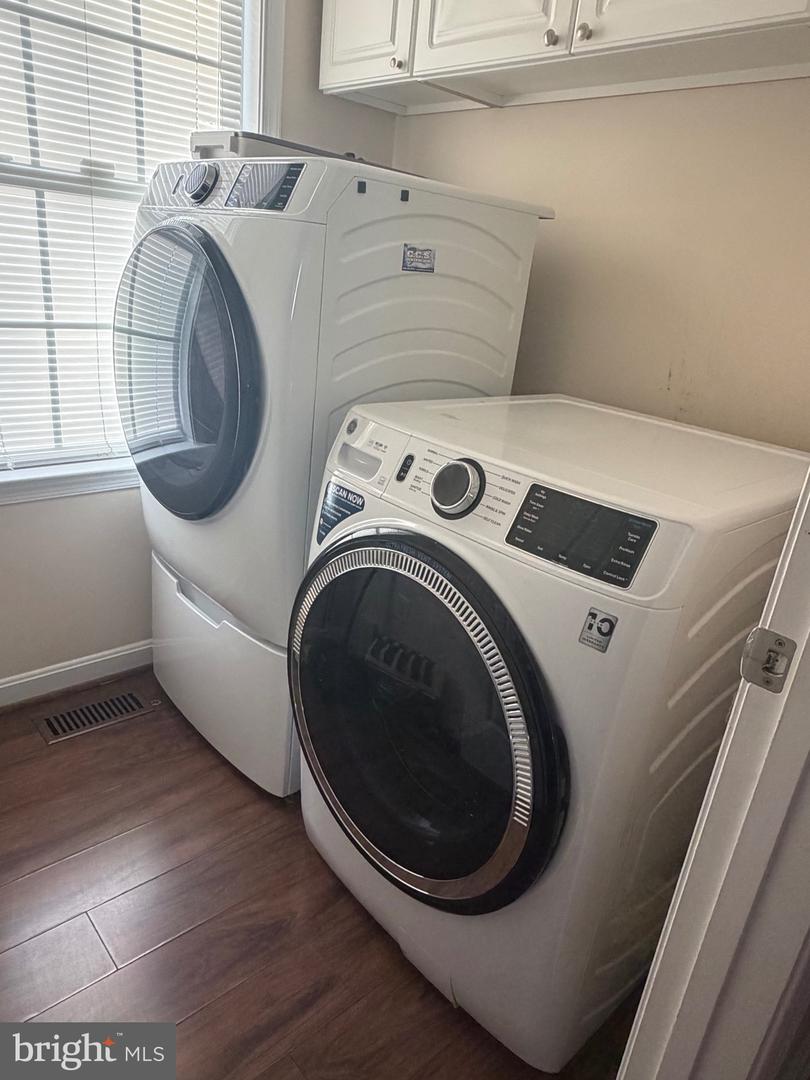 12 COURTNEY CT, FREDERICKSBURG, Virginia 22405, 4 Bedrooms Bedrooms, ,3 BathroomsBathrooms,Residential,For sale,12 COURTNEY CT,VAST2045268 MLS # VAST2045268 12 COURTNEY CT, FREDERICKSBURG, Virginia 22405, 4 Bedrooms Bedrooms, ,3 BathroomsBathrooms,Residential,For sale,12 COURTNEY CT,VAST2045268 MLS # VAST2045268