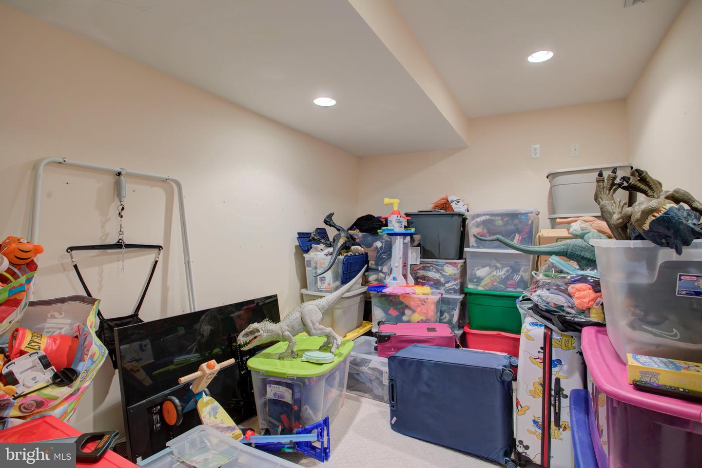 12 COURTNEY CT, FREDERICKSBURG, Virginia 22405, 4 Bedrooms Bedrooms, ,3 BathroomsBathrooms,Residential,For sale,12 COURTNEY CT,VAST2045268 MLS # VAST2045268