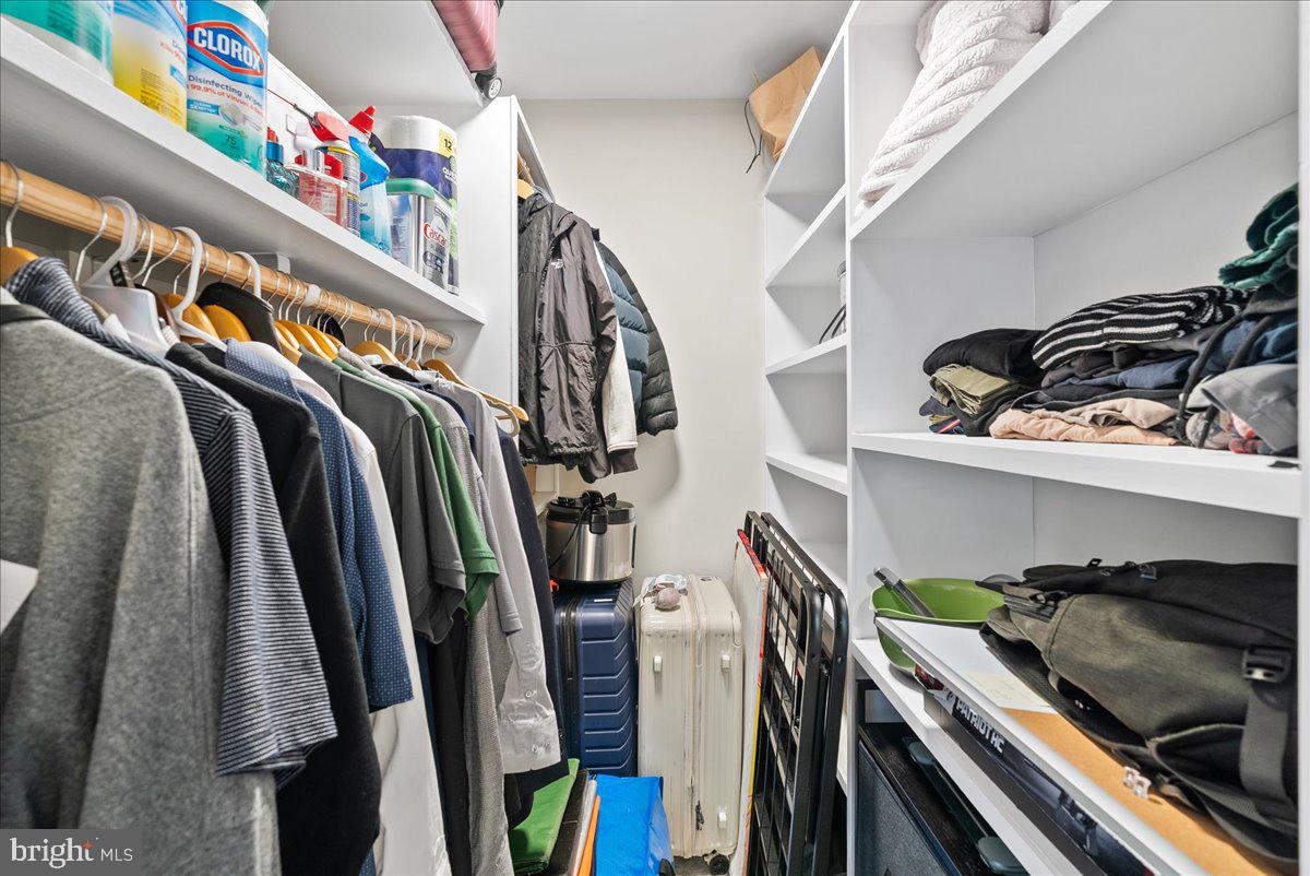 1506 S GEORGE MASON DR #10, ARLINGTON, Virginia 22204, 1 Bedroom Bedrooms, ,1 BathroomBathrooms,Residential,For sale,1506 S GEORGE MASON DR #10,VAAR2067762 MLS # VAAR2067762