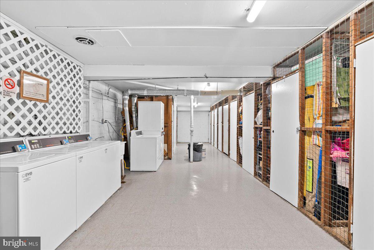 1506 S GEORGE MASON DR #10, ARLINGTON, Virginia 22204, 1 Bedroom Bedrooms, ,1 BathroomBathrooms,Residential,For sale,1506 S GEORGE MASON DR #10,VAAR2067762 MLS # VAAR2067762