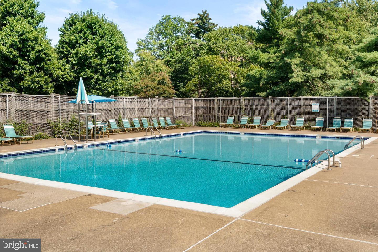 1506 S GEORGE MASON DR #10, ARLINGTON, Virginia 22204, 1 Bedroom Bedrooms, ,1 BathroomBathrooms,Residential,For sale,1506 S GEORGE MASON DR #10,VAAR2067762 MLS # VAAR2067762