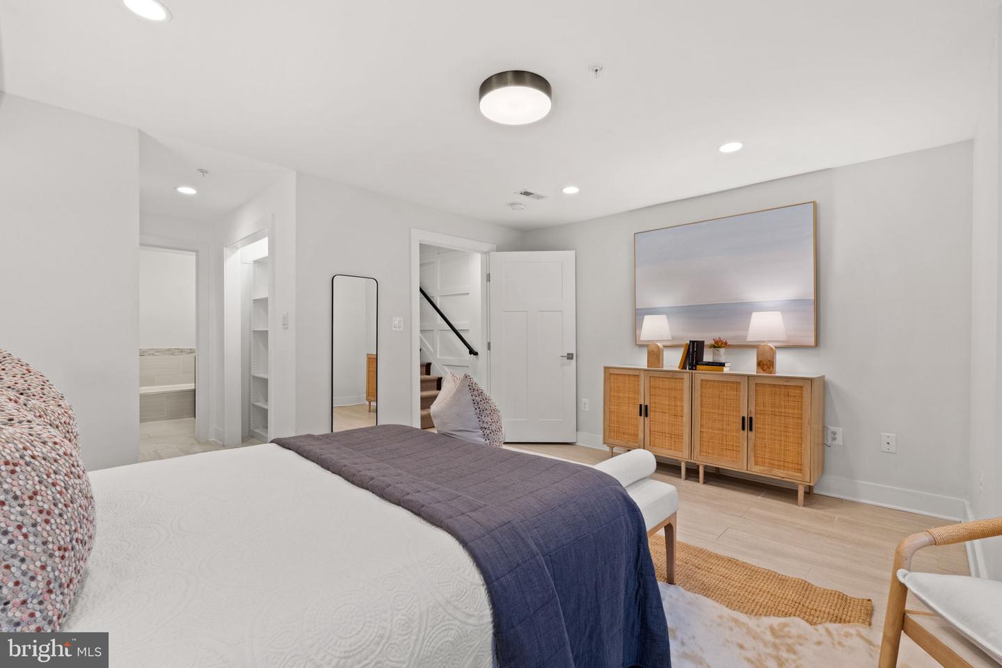 120 S ST NW #1, WASHINGTON, District Of Columbia 20001, 3 Bedrooms Bedrooms, ,3 BathroomsBathrooms,Residential,For sale,120 S ST NW #1,DCDC2241446 MLS # DCDC2241446