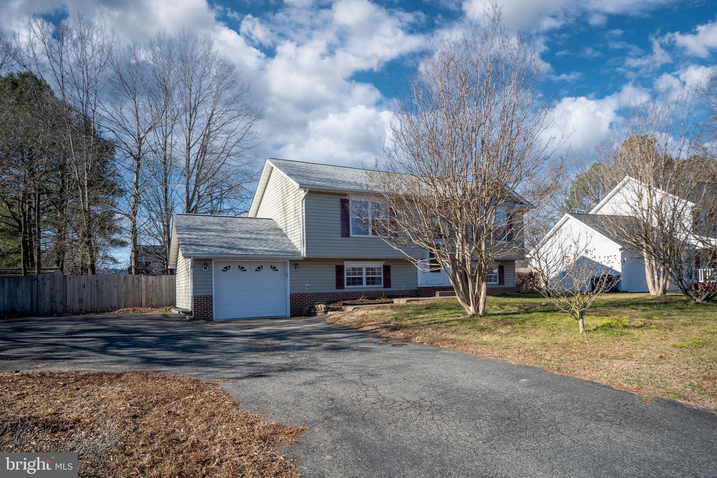 8802 KENT CT, FREDERICKSBURG, Virginia 22408, 3 Bedrooms Bedrooms, ,2 BathroomsBathrooms,Residential,For sale,8802 KENT CT,VASP2038660 MLS # VASP2038660