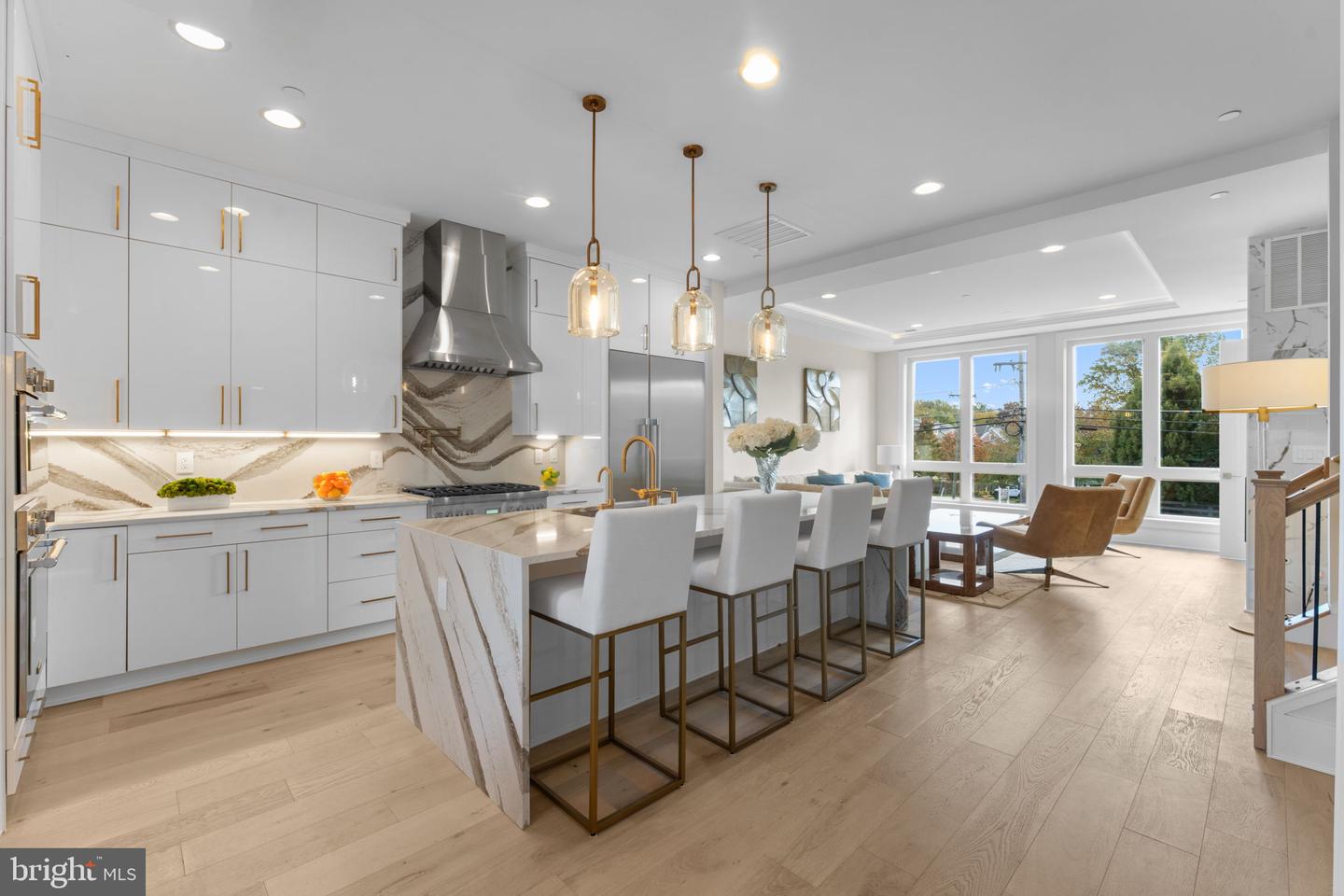 7047 LIBERTY LN #32, MCLEAN, Virginia 22101, 3 Bedrooms Bedrooms, ,2 BathroomsBathrooms,Residential,For sale,7047 LIBERTY LN #32,VAFX2285840 MLS # VAFX2285840