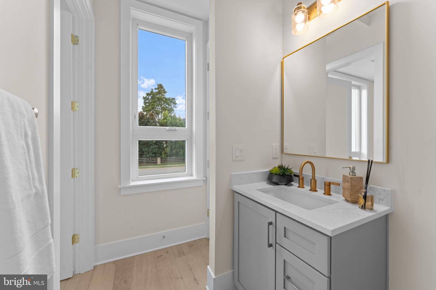 7047 LIBERTY LN #32, MCLEAN, Virginia 22101, 3 Bedrooms Bedrooms, ,2 BathroomsBathrooms,Residential,For sale,7047 LIBERTY LN #32,VAFX2285840 MLS # VAFX2285840