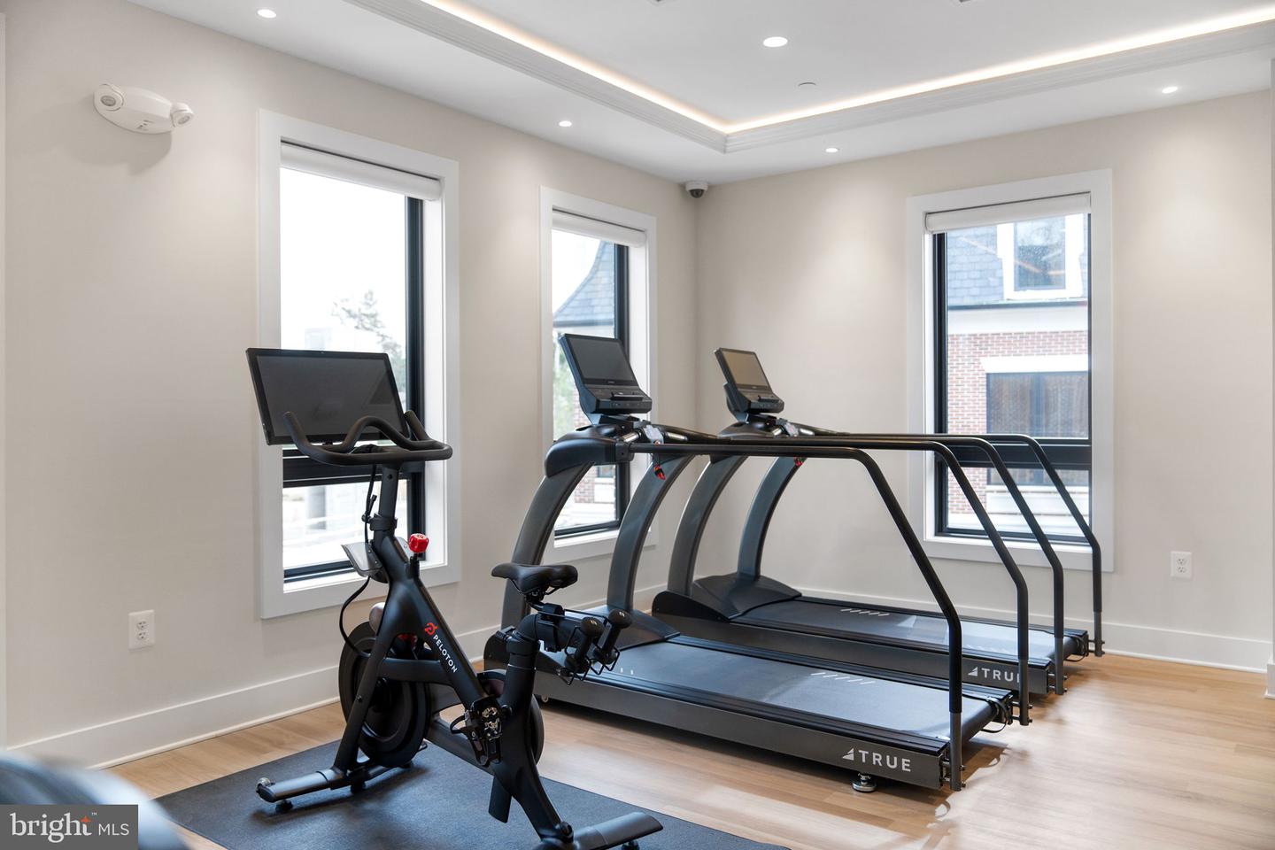 7047 LIBERTY LN #32, MCLEAN, Virginia 22101, 3 Bedrooms Bedrooms, ,2 BathroomsBathrooms,Residential,For sale,7047 LIBERTY LN #32,VAFX2285840 MLS # VAFX2285840