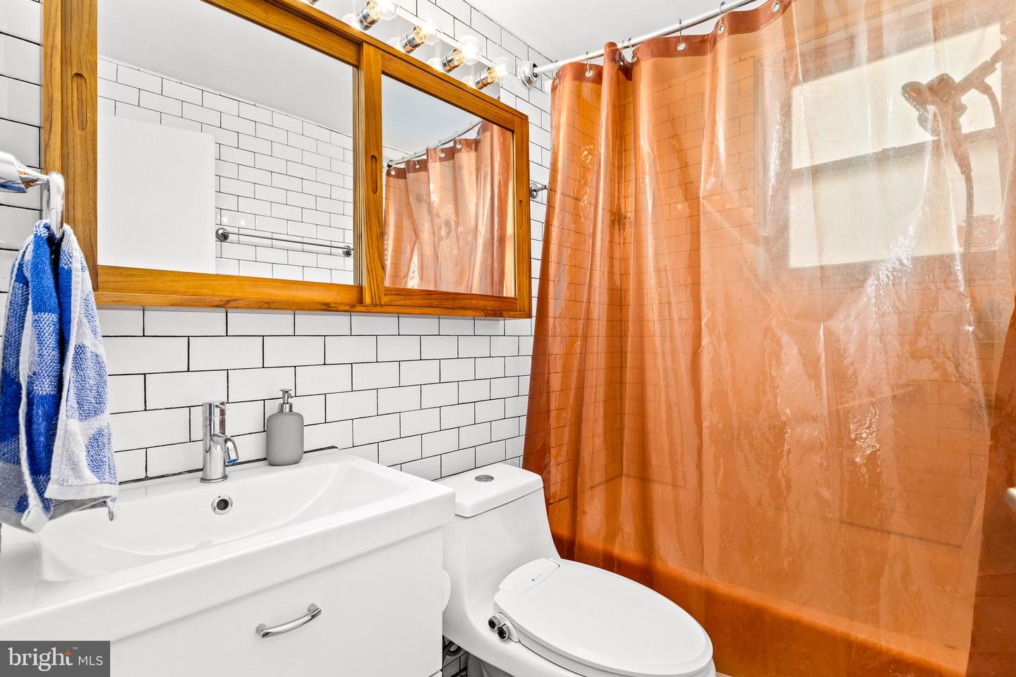 3025 ONTARIO RD NW #207, WASHINGTON, District Of Columbia 20009, 1 Bedroom Bedrooms, ,1 BathroomBathrooms,Residential,For sale,3025 ONTARIO RD NW #207,DCDC2241468 MLS # DCDC2241468