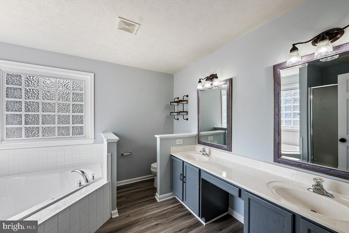 35184 PHEASANT RIDGE RD, LOCUST GROVE, Virginia 22508, 4 Bedrooms Bedrooms, ,3 BathroomsBathrooms,Residential,For sale,35184 PHEASANT RIDGE RD,VAOR2013134 MLS # VAOR2013134