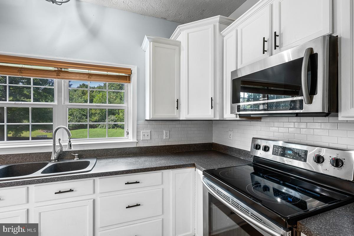 35184 PHEASANT RIDGE RD, LOCUST GROVE, Virginia 22508, 4 Bedrooms Bedrooms, ,3 BathroomsBathrooms,Residential,For sale,35184 PHEASANT RIDGE RD,VAOR2013134 MLS # VAOR2013134