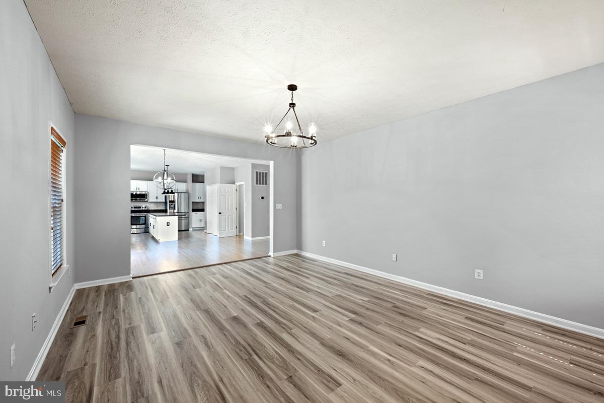 35184 PHEASANT RIDGE RD, LOCUST GROVE, Virginia 22508, 4 Bedrooms Bedrooms, ,3 BathroomsBathrooms,Residential,For sale,35184 PHEASANT RIDGE RD,VAOR2013134 MLS # VAOR2013134