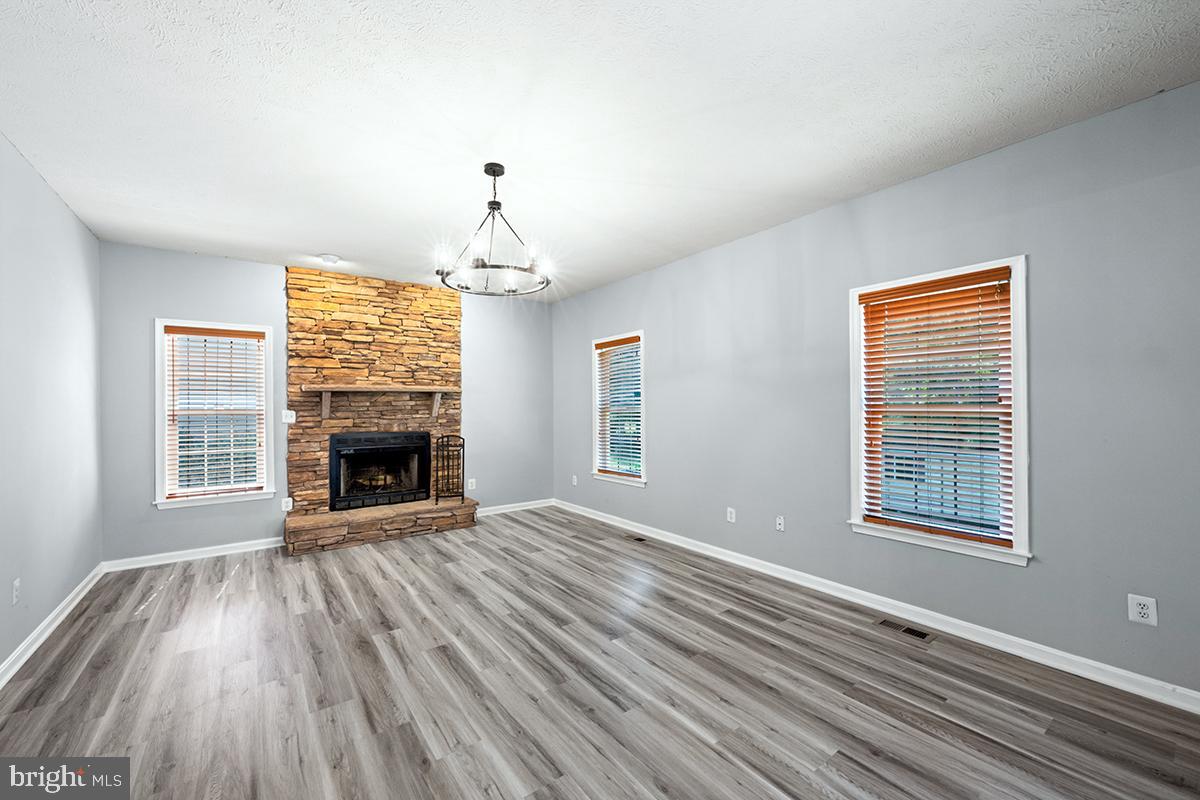 35184 PHEASANT RIDGE RD, LOCUST GROVE, Virginia 22508, 4 Bedrooms Bedrooms, ,3 BathroomsBathrooms,Residential,For sale,35184 PHEASANT RIDGE RD,VAOR2013134 MLS # VAOR2013134