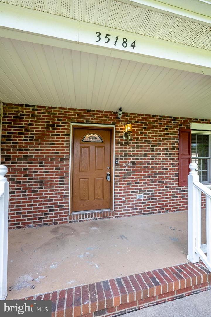 35184 PHEASANT RIDGE RD, LOCUST GROVE, Virginia 22508, 4 Bedrooms Bedrooms, ,3 BathroomsBathrooms,Residential,For sale,35184 PHEASANT RIDGE RD,VAOR2013134 MLS # VAOR2013134