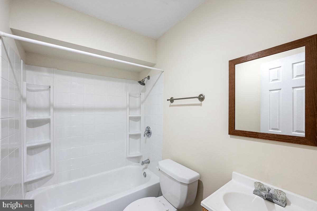 35184 PHEASANT RIDGE RD, LOCUST GROVE, Virginia 22508, 4 Bedrooms Bedrooms, ,3 BathroomsBathrooms,Residential,For sale,35184 PHEASANT RIDGE RD,VAOR2013134 MLS # VAOR2013134