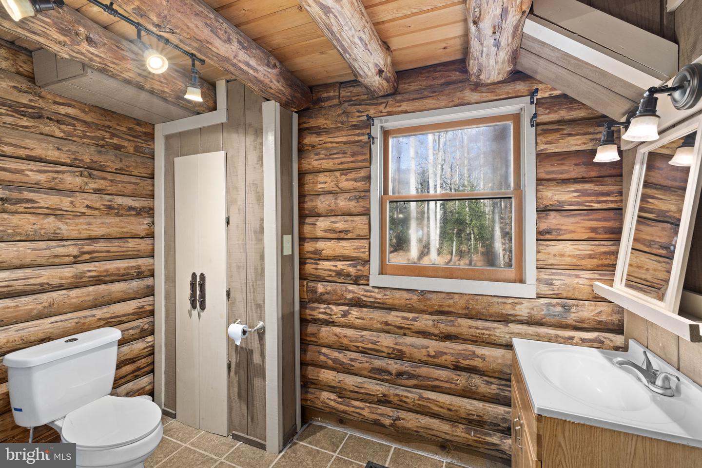 24 WINSLOW RD, FREDERICKSBURG, Virginia 22406, 3 Bedrooms Bedrooms, ,2 BathroomsBathrooms,Residential,For sale,24 WINSLOW RD,VAST2045284 MLS # VAST2045284 24 WINSLOW RD, FREDERICKSBURG, Virginia 22406, 3 Bedrooms Bedrooms, ,2 BathroomsBathrooms,Residential,For sale,24 WINSLOW RD,VAST2045284 MLS # VAST2045284