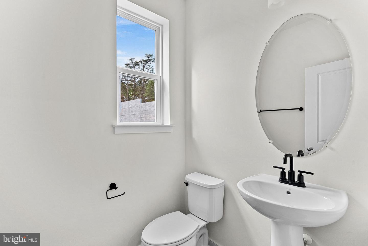 17960 ALICIA AVE #1, DUMFRIES, Virginia 22026, 3 Bedrooms Bedrooms, ,3 BathroomsBathrooms,Residential,For sale,17960 ALICIA AVE #1,VAPW2110578 MLS # VAPW2110578