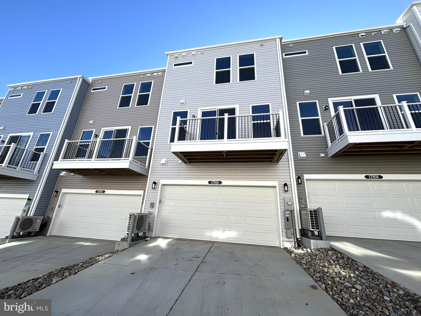 17956 ALICIA AVE, DUMFRIES, Virginia 22026, 3 Bedrooms Bedrooms, ,3 BathroomsBathrooms,Residential,For sale,17956 ALICIA AVE,VAPW2110580 MLS # VAPW2110580 17956 ALICIA AVE, DUMFRIES, Virginia 22026, 3 Bedrooms Bedrooms, ,3 BathroomsBathrooms,Residential,For sale,17956 ALICIA AVE,VAPW2110580 MLS # VAPW2110580