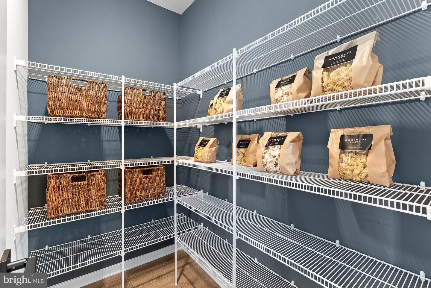 7 SEPIA SQ #HE, ASHBURN, Virginia 20147, 3 Bedrooms Bedrooms, ,2 BathroomsBathrooms,Residential,For sale,7 SEPIA SQ #HE,VALO2113994 MLS # VALO2113994