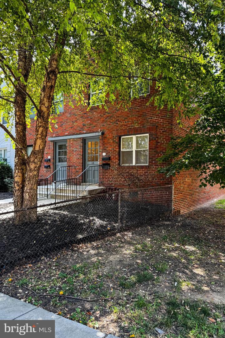 118 P ST SW, WASHINGTON, District Of Columbia 20024, 2 Bedrooms Bedrooms, ,2 BathroomsBathrooms,Residential,For sale,118 P ST SW,DCDC2241498 MLS # DCDC2241498