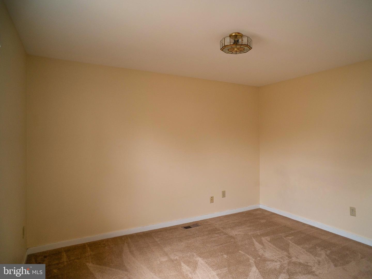 216 MARION ST, FREDERICKSBURG, Virginia 22405, 3 Bedrooms Bedrooms, 7 Rooms Rooms,2 BathroomsBathrooms,Residential,For sale,216 MARION ST,VAST2045290 MLS # VAST2045290