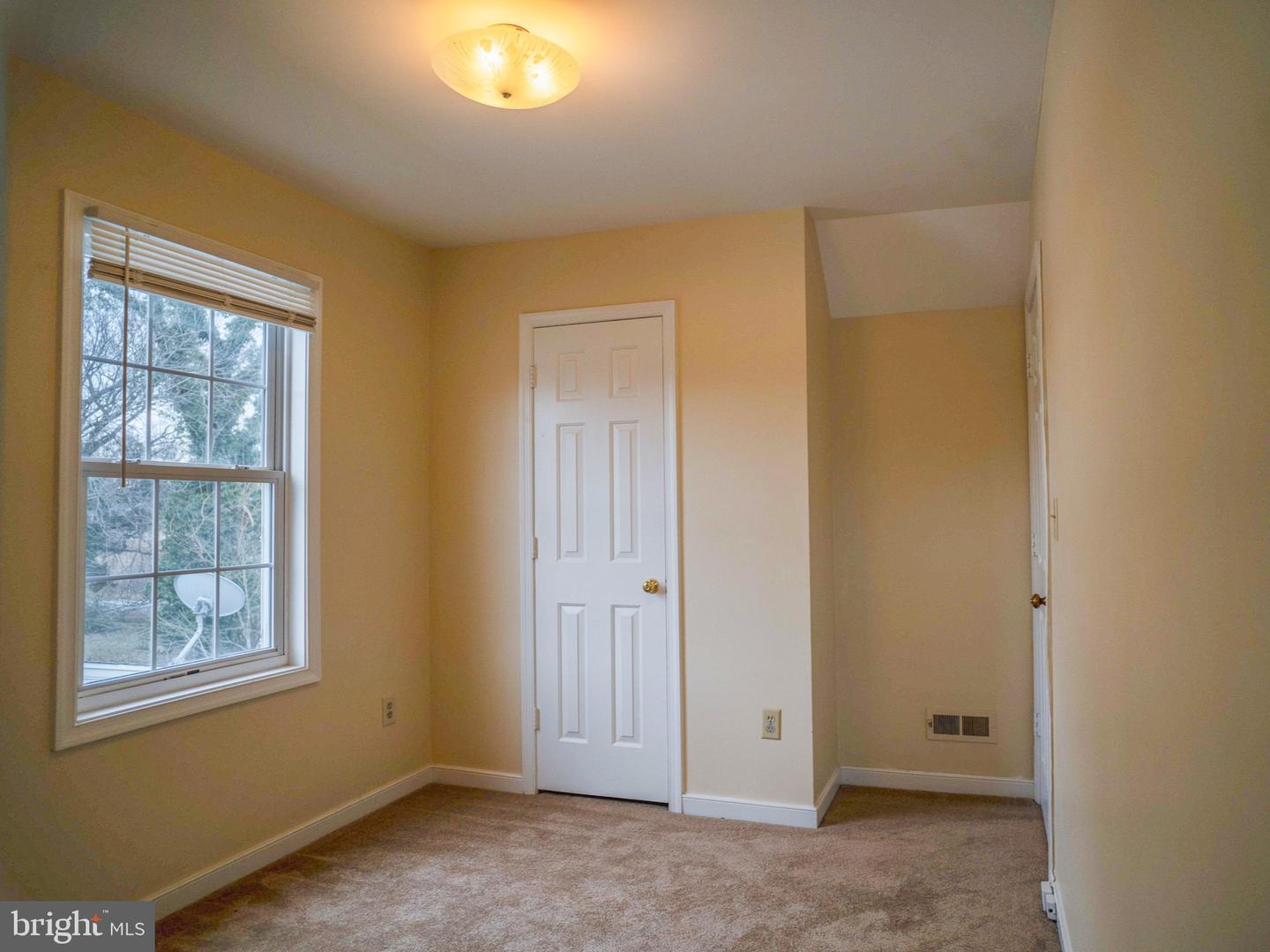 216 MARION ST, FREDERICKSBURG, Virginia 22405, 3 Bedrooms Bedrooms, 7 Rooms Rooms,2 BathroomsBathrooms,Residential,For sale,216 MARION ST,VAST2045290 MLS # VAST2045290