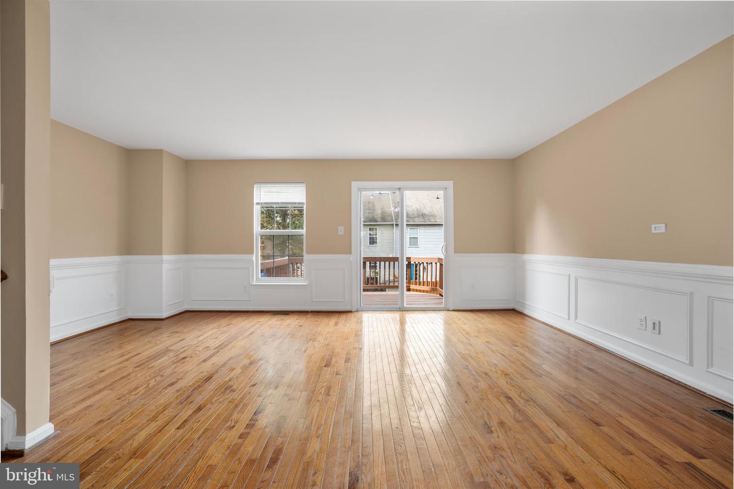 22078 MANNING SQ, STERLING, Virginia 20166, 4 Bedrooms Bedrooms, ,3 BathroomsBathrooms,Residential,For sale,22078 MANNING SQ,VALO2114000 MLS # VALO2114000